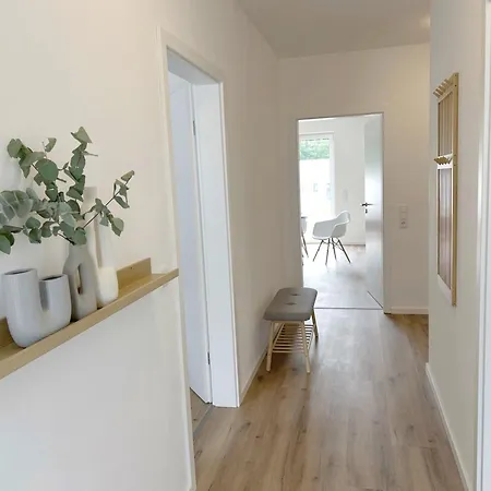 Modernes Fuer Arbeit & Erholung - 6 Personen Appartement